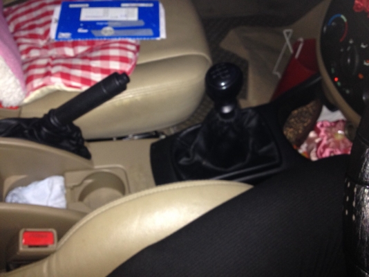 ขายถูกกกกกกจ้า CHEVPROLET OPTRA 2004สีแดง เกียร์ธรรมดา ยางใหม่4เส้น พร้อมประกันภัยชั้น1หมดเดือนตุลาคมคะ  รถสภาพพร้อมใช้งาน