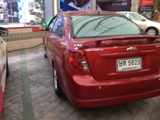 ขายถูกกกกกกจ้า CHEVPROLET OPTRA 2004สีแดง เกียร์ธรรมดา ยางใหม่4เส้น พร้อมประกันภัยชั้น1หมดเดือนตุลาคมคะ  รถสภาพพร้อมใช้งาน