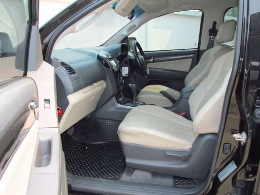 CHEVROLET COROLADO 2.8 LTZ 4WD ปี 2013 CHEVROLET COROLADO 2.8 LTZ 4WD ปี 2013