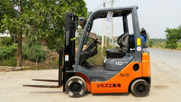 ขายด่วนรถยก TOYOTA 8FGตันใหม่ล่าสูดยก1.0ตันเสาสูง3เมตรยางตัน4เส้นรถนอกเพิ่งเข้ามาใหม่ยังไม่เคยใช้งานในเมืองไทยเลย=รุ่นใหม่ขายถูกๆๆ