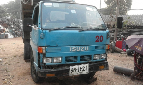 ขาย ISUZU ดั้ม 3คิว ปี23 เครื่อง 110แรง4BD1  081 884 4537