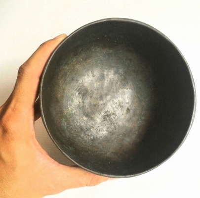 ขันลงหินโบราณ ทองเหลืองหนาๆ สภาพไม่เคยผ่านการขัดใดๆ ปิ้งๆ