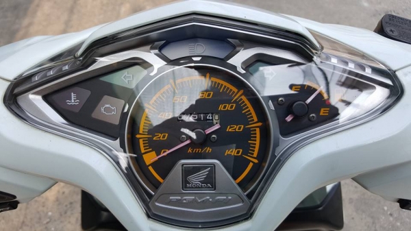 ขออนุญาติขาย HONDA CLICK-i 110 CC ทะเบียนสวยเลข 5 ตัวเดียว ขออนุญาติขาย HONDA CLICK-i 110 CC ทะเบียนสวยเลข 5 ตัวเดียว