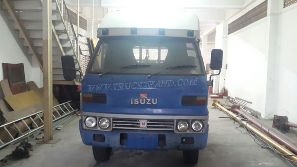 รถบรรทุก 4 ล้อ ISUZU รุ่น TLD24 ขนาด 85 แรงม้า
