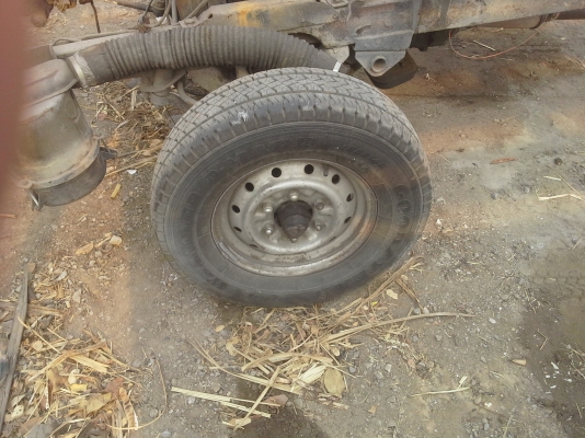 ขายครัซซีISUZU4ล้อเครื่อง2200 เหลือ30000