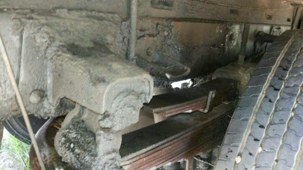 รถบรรทุก 6 ล้อ HINO FC ปีจดทะเบียน 2537  120 แรงม้า