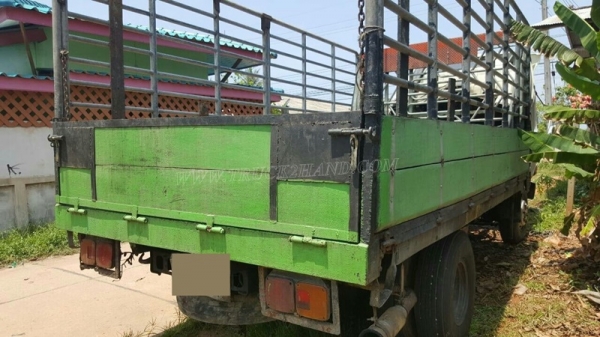 รถบรรทุก 6 ล้อ HINO FC ปีจดทะเบียน 2537  120 แรงม้า