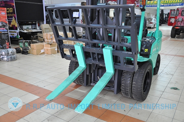 ขายรถโฟล์คลิฟท์มือสอง MITSUBISHI  รุ่น KFD25T  ราคา 375,000 บาท นำเข้าจากประเทศญี่ปุ่น 100\% ไม่เคยใช้งานในประเทศไทย