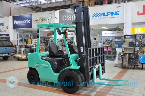 ขายรถโฟล์คลิฟท์มือสอง MITSUBISHI  รุ่น KFD25T  ราคา 375,000 บาท นำเข้าจากประเทศญี่ปุ่น 100\% ไม่เคยใช้งานในประเทศไทย