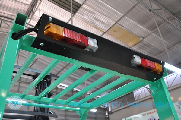 ขายรถโฟล์คลิฟท์มือสอง MITSUBISHI  รุ่น KFD25T  ราคา 375,000 บาท นำเข้าจากประเทศญี่ปุ่น 100\% ไม่เคยใช้งานในประเทศไทย