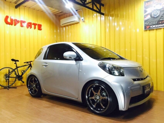 TOYOTA IQ รถการ์ตูน น่ารัก วิ่งน้อย สภาพอย่างงดงาม  สวยมากคะ คันนี้