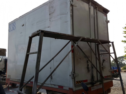 ตู้แห้งมือสอง ยาว300cm สูง210cm กว้าง180cm คัทซี70