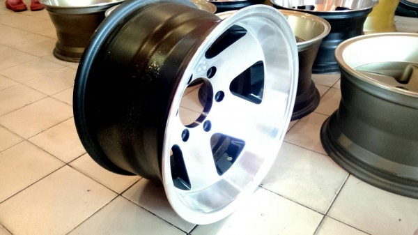 ล้อแม๊กเรโทรออฟลึกราคาถูก