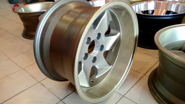 ล้อแม๊กเรโทรออฟลึกราคาถูก ล้อแม๊กเรโทรออฟลึกราคาถูก