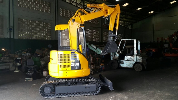 ขาย รถขุด KOMATSU รุ่น PC28UU-2E- มือสองญี่ปุ่น แทรกเหล็ก สลักแน่น ทั้งคัน สวยพร้อมใช้งาน ทำงานไว คล่องตัว มือถือ/LINE ID : 0818753444