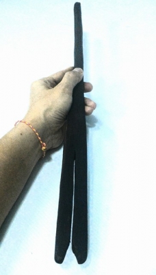 ไม้สาวใยไหมโบราณแท้ ผ่านร้อนผ่านหนาวมาสุดๆ ยังสวยและแข็งแรงเพราะเป็นไม้ประดู่ ทนทาน หายากแล้วเดิมๆ ครับ