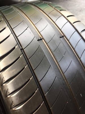 ขายยาง MICHELIN Primacy 3 235-45-17 ปี13 ยางนิ่มๆ เนื้อนิ่ม คู่ละ 2,400 บาท