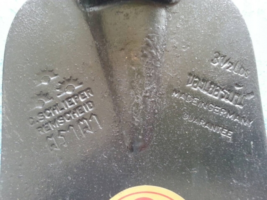 ขายจอบถากหูกลมตรามือถือค้อนมงกุฎขนาด3 1/2Made in Germany.