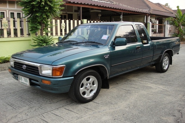 ขาย TOYOTA กระบะแค๊ป 2.8 ดีเซลตัวTOP เพาเวอร์ ซทร.ไฟฟ้า มือแรกไม่เคยทำสีเลย