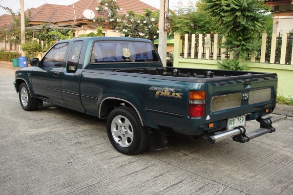 ขาย TOYOTA กระบะแค๊ป 2.8 ดีเซลตัวTOP เพาเวอร์ ซทร.ไฟฟ้า มือแรกไม่เคยทำสีเลย