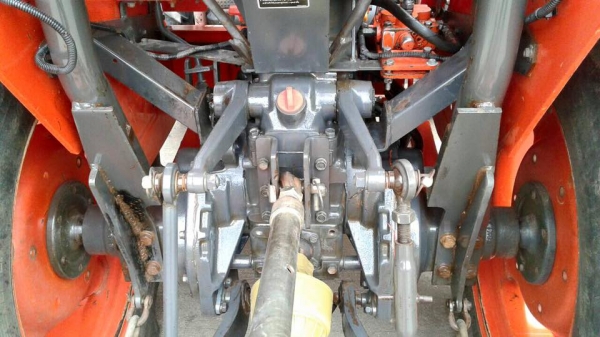 ขายรถไถKubota L3408DI (4WD) พร้อมใบมีดหน้าและเครื่องตัดหญ้าLCS รถสวย พร้อมใช้งาน