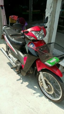 ขาย wave 100s  เดิมสนิท เครื่องเดิม  ระบบไฟเลี้ยว ไฟท้าย ไฟเบรค ติดปกติ  ชุดสีสวยๆ ไม่มีแตก  ล้อปีเนียม ซี่ลวดใหม่ๆ  ยางหน้า หลัง ใช้ได้ ภาษีไม่ขาดต่อ ชุดโอนครบ บัตรประชาชนไม่หมดอายุ รถพร้อมใช้งาน เติมน้ำมันขี่กลับได้เลย ทะเบียนไม่ขาดต่อกรุงเทพ เบอ0891123