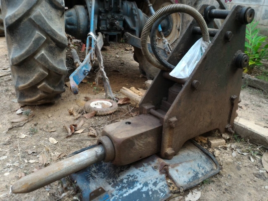 ขายหัวกระแทกรถขุดขนาด 30-40 เก่านอก ราคา 70,000   DC Tractor Rayong =0818618678 ,0899347475 id line=0818618678 id line=0899347475