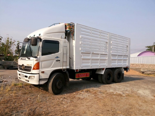 +++มาอีกแล้ว เมก้าปี51สวยจัด  วิ่งน้อย. สภาพดียางดี90เปอรเชนสนใจโทรเลย 084-3686424