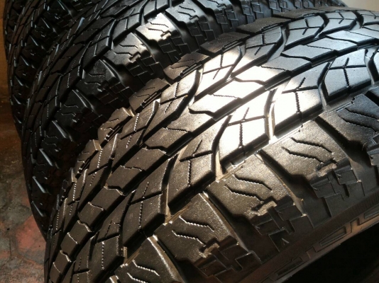 ขายยาง  Yokohama  265 x 70 x 16 AT  ปี 13