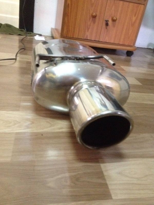 ขายท่อVeilside jasma051 สภาพok ขนาดใส้2.5นิ้ว ใส้ตรง พักกลางยาว12นิ้ว ปลายปากยาว6นิ้ว ปากปลายท่อกว้าง4.5นิ้ว ราคา2000บาท โทร0924462525โส กทม