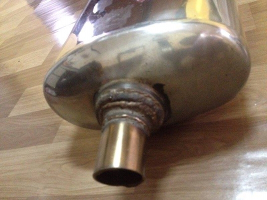 ขายท่อVeilside jasma051 สภาพok ขนาดใส้2.5นิ้ว ใส้ตรง พักกลางยาว12นิ้ว ปลายปากยาว6นิ้ว ปากปลายท่อกว้าง4.5นิ้ว ราคา2000บาท โทร0924462525โส กทม