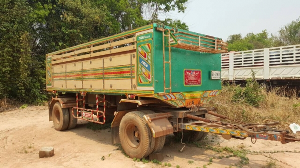 ขาย ลูกพ่วงดั้ม 2 เพลา ยาว 6.20 เมตร อู่ไทยเทรลเลอร์ แผงข้างมิเนียม ทะเบียนพร้อมโอนครับ