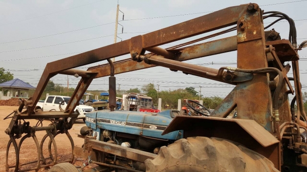 ขาย รถไถ FORD 6600 เสื้อลาย ติดคีบกลกิจขาคู่ แผ่นคลัชหมดต้องเปลี่ยนใหม่ เอกสารเล่มทะเบียน ราคาต่อรองได้ครับ