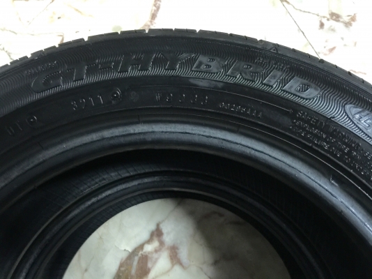 ขายยาง GOODYEAR GT-HYBRID 155/65R13 ปี 11 มีมา 1 คู่