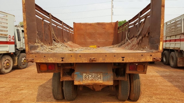 ขาย 10 ล้อดั้ม 2 เพลา HINO KT725 เครื่อง HO7C 180 แรงม้า เกียร์ HO เบรคทิฟฟี่ พาวเวอร์ สโลว์กลาง ทะเบียนพร้อมโอนครับ