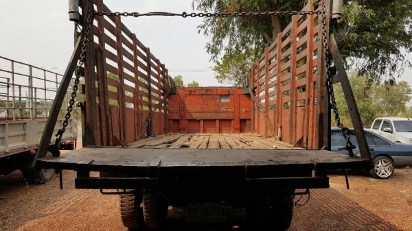 ขาย 10 ล้อ หัวยาว 2 เพลา ช่วงล่างใหญ่จัมโบ้ เครื่อง HO6C 180 แรงม้า เกียร์ HO สโลว์อินเตอร์ พวงมาลัยพาวเวอร์ ทะเบียนพร้อมโอน