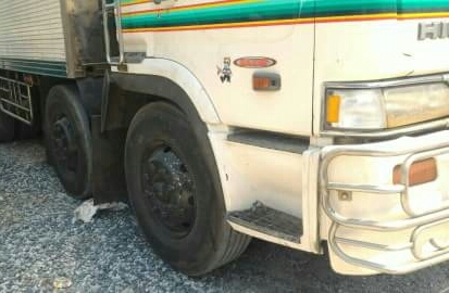 ขาย 12ล้อ ฮีโน่ เปอร์เฟียร์ K-13C 335แรง 2เพา บรรทุกตู้เปียก ช่วงยาว 7.20ม สภาพดีสวยเดิมๆพร้อมใช้ ทะเบึยนพร้อมโอน