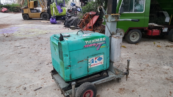 ไฟสนาม เครื่องดีเชล พร้อมใช้ รหัสสินต้า Y - 1 ไฟสนาม เครื่องดีเชล พร้อมใช้ รหัสสินต้า Y - 1