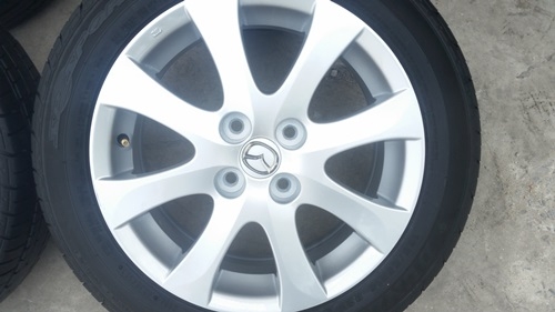ขายล้อแม็ก Mazda2 ขอบ15ยาง185/55/15 ปี 13 4 ล้อ