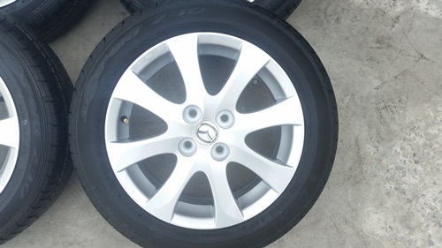 ขายล้อแม็ก Mazda2 ขอบ15ยาง185/55/15 ปี 13 4 ล้อ