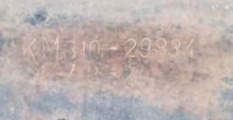 HINO KM 310 - 110 HP DQ100 หกล้อดั๊มพ์ กระบะดั๊มพ์เหล็ก 4 ตันความยาว 3.60 เมตรพร้อมใช้งานได้เลยครับ เครื่องยนต์เดิมๆกำลังแรงดีไม่แตกเยิ้ม ภายในเก๋งคอนโซลอยู่ครบ พวงมาลัยธรรมดา เกียร์ยาว เบรคลม ช่วงล่างคัชซีไม่แตกบวม ยาง 8.25 ขอบ 16 สภาพดีประมาณ 65\% พร้อมใ