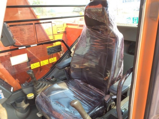 ขายรถแบคโฮ HITACHI ZX125US ปี 2005 สภาพสวยพร้อมใช้งาน รถนอกนำเข้าจากญี่ปุ่น มีVDOการทำงานครับ ขายรถแบคโฮ HITACHI ZX125US ปี 2005 สภาพสวยพร้อมใช้งาน รถนอกนำเข้าจากญี่ปุ่น มีVDOการทำงานครับ