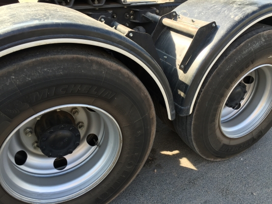 เจ้าของเอากลับแค่ 1 ล้าน...22ล้อบรรทุกติดเครน5ตัน....360แรงISUZU+หางพ่วงบรรทุกของยาว3คาน ยืดหดได้(หางสาหรี่) ปี57 ไมล์แค่2หมื่นโล