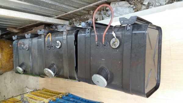 ถังน้ำมัน6ล้อ100ลิตร