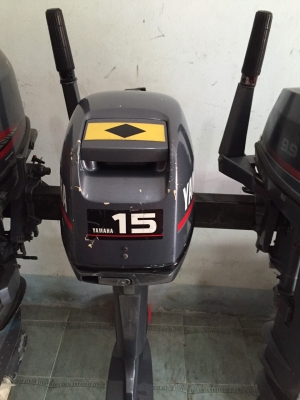 ขายเครื่องเรือ yamaha 15แรงแน่นๆท่อนสั้น17นิ้ว