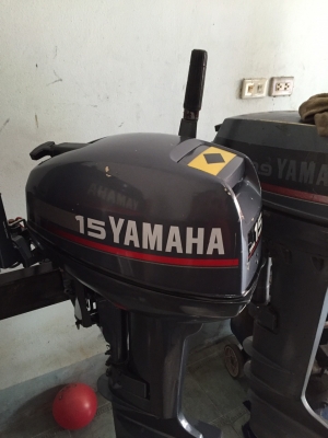 ขายเครื่องเรือ yamaha 15แรงแน่นๆท่อนสั้น17นิ้ว