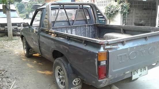 ม้าดำ สี่ขอ ม้าดำ สี่ขอ