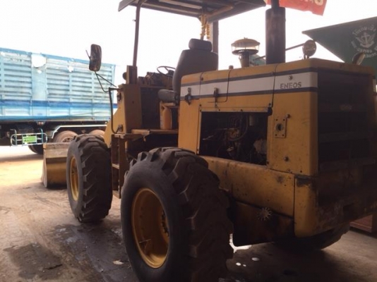 ขายด่วน รถตักล้อยาง 510 กรองคู่ เครื่องดี เกียร์แรง แต่ต้องเช็คเบรคครับ ขายด่วน รถตักล้อยาง 510 กรองคู่ เครื่องดี เกียร์แรง แต่ต้องเช็คเบรคครับ