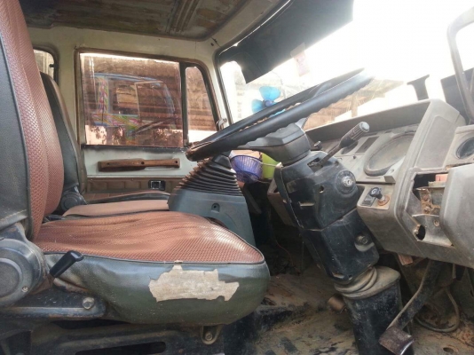 ขายรถ10ล้อ ดั้ม2เพลา เครื่อง185แรง รถสวยสภาพดี เอกสารพร้อมโอน โทร 090-8588220คุณนะ 093-3258446คุณบิว หรือเข้าดูสินค้าอื่นๆได้ที่ www.truck.in.th/498 หรือเพจFacebook ณรงค์ ซื้อขายรถมือสอง (เว็บไซต์ส่วนตัว) หรือFacebook คุณนะ รถบรรทุก