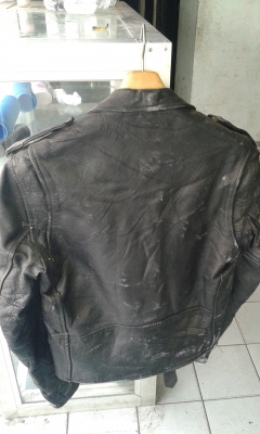 เสื้อหนัง..ใส่ขับรถใหญ่ เสื้อหนัง..ใส่ขับรถใหญ่